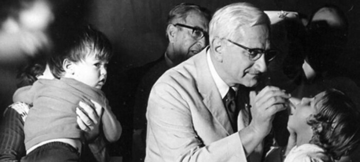 Вакцина спасла не только советских детей, но и иностранцев. /Фото: i.pinimg.com