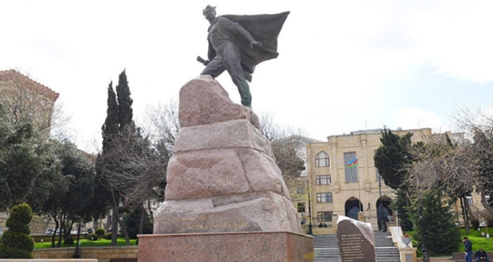 Памятник в Баку. /Фото: cdn2.img.sputnik.az
