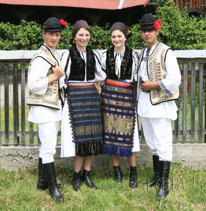 Национальные костюмы румын