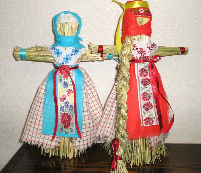 Стригушки, танцующие куклы./Фото: web-kapiche.ru