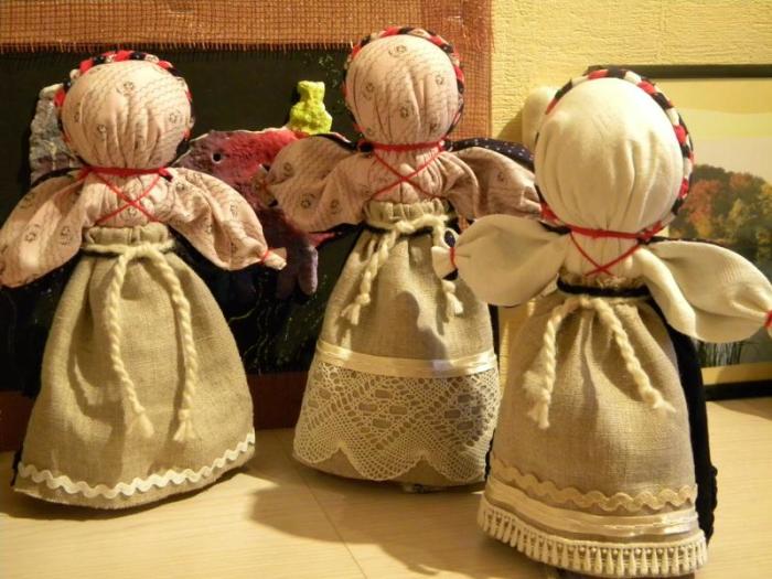 Тряпичные куклы./Фото: mtdata.ru