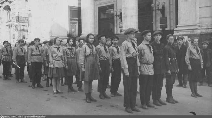 Пионерский отряд. Фото 1931 года.