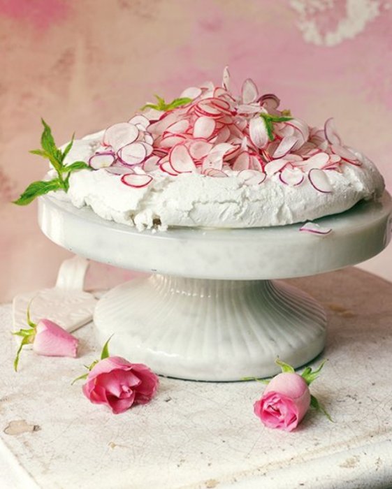 История происхождения десерта «Павлова» и загадочная история о том, как балерина Анна Павлова превратилась в торт