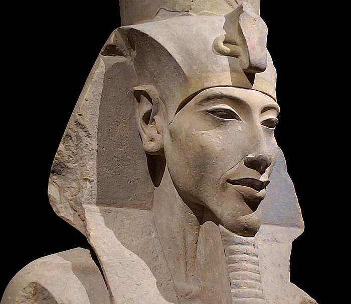 Перед катастрофой бронзового века Египтом правили великие фараоны, вроде Эхнатона.