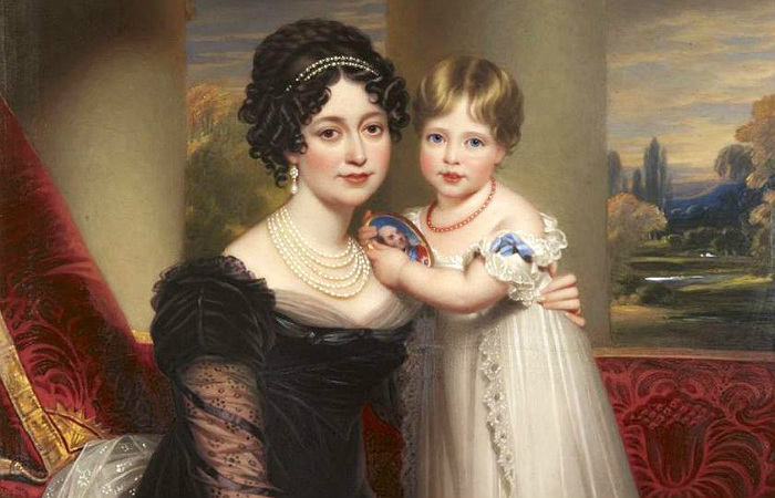 Мама воспитывала принцессу Викторию в строгости