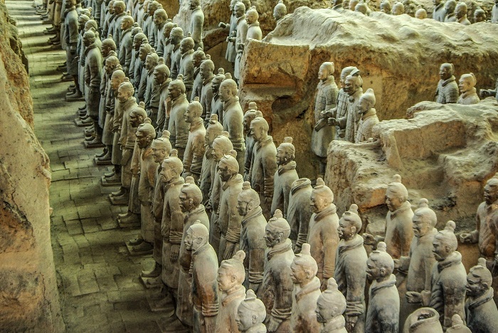 Терракотовая армия — самые древние китайские ростовые скульптуры из найденных археологами.