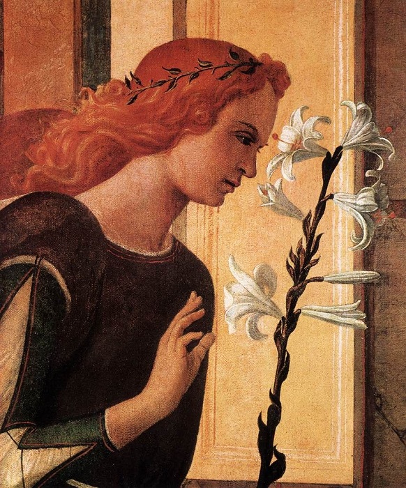 Белая лилия может обозначать Богоматерь, а может указать, что персонаж так же безгрешен. Фрагмент картины Ботичелли.