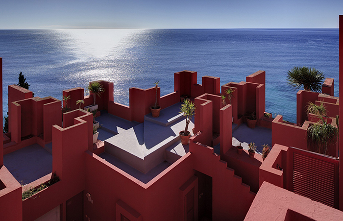 La Muralla Roja и вид с ее крыши.