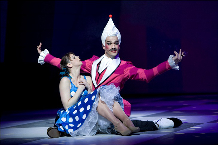 Сцена из балета Щелкунчик.