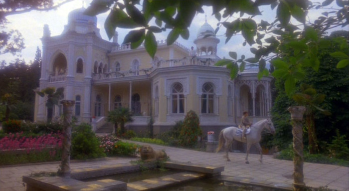 Дворец Эмира Бухарского в Ялте. /Кадр из фильма
