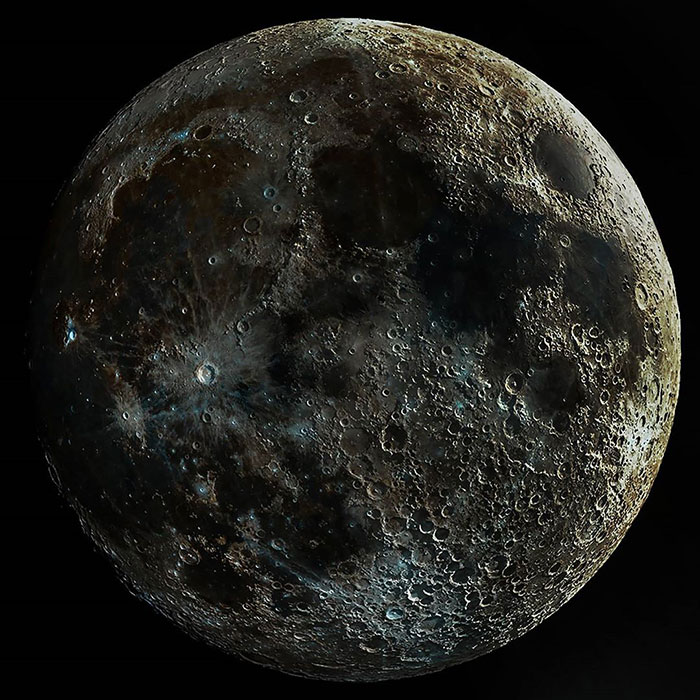 Не выходя в космос: уникальные снимки луны с заднего двора