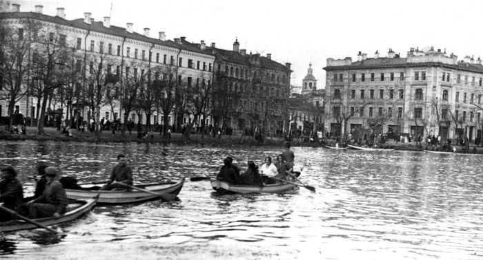 Чистые пруды в 1920-е годы. /Фото С. С. Ильина