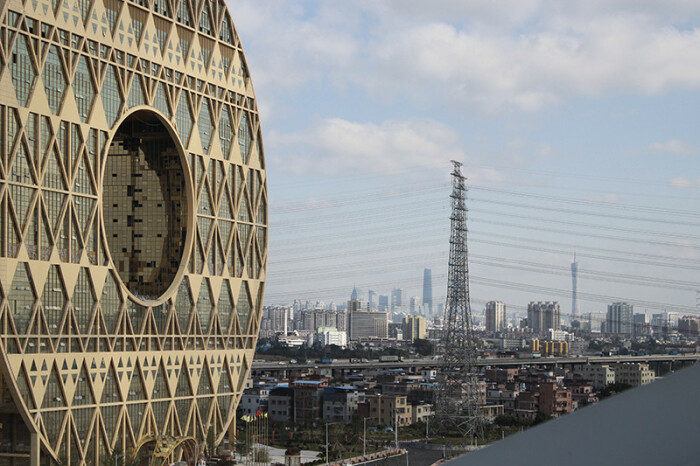 Круглый небоскрёб был спроектирован итальянским архитектором. /Фото: Joseph di Pasquale architect