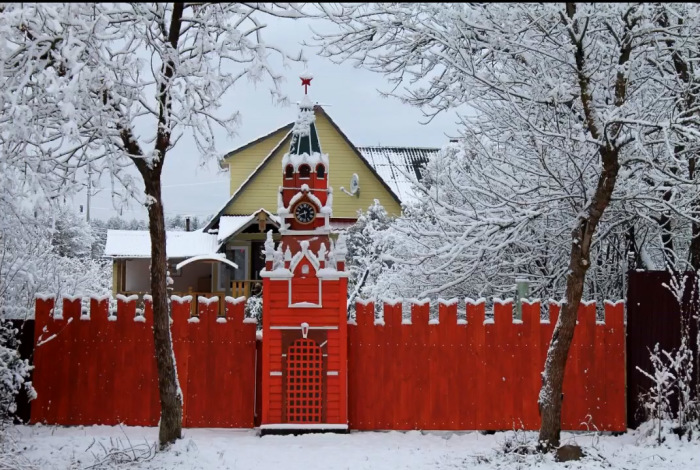 Кремль в поселке Сазоново зимой. /Фото: страница архитектора в соцсети.