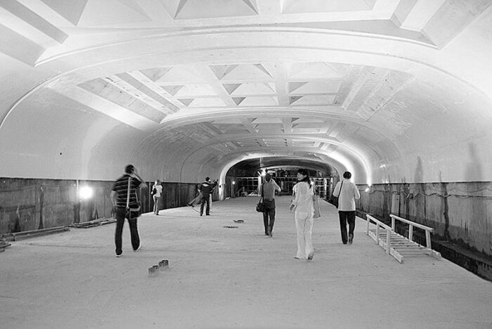 Станцию метро практически построили и даже почти завершили внутреннюю отделку. /Фото:newsomsk.ru/