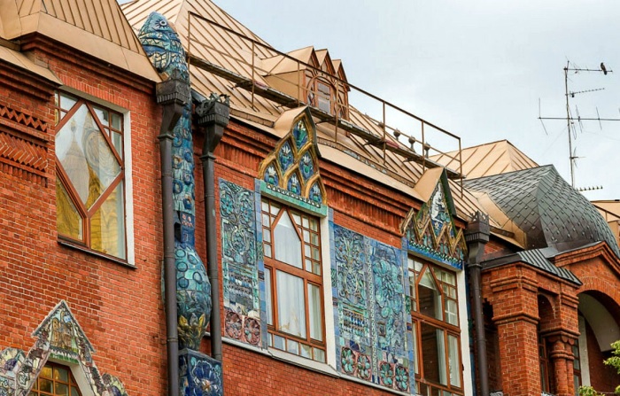 Этот дом достоин целой книги - настолько богатая у него история. /Фото:kelohouse.ru