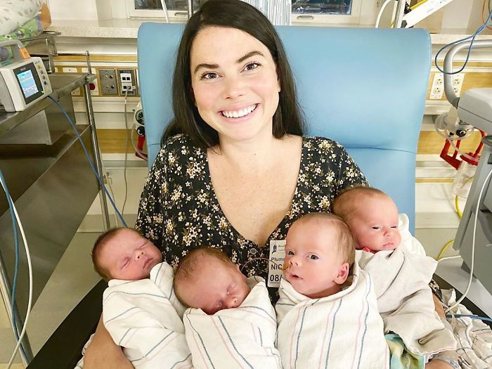 Максин счастлива, что родила ещё четверых.