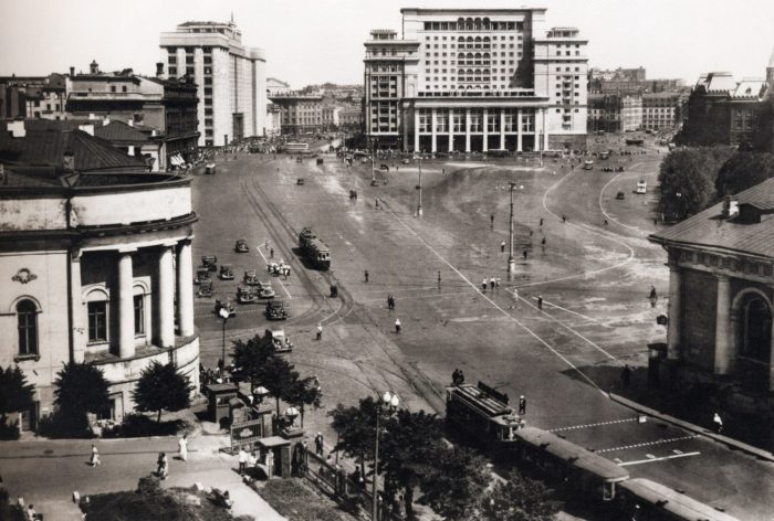 Манежная площадь 1930-х. /Фото: moiarussia.ru