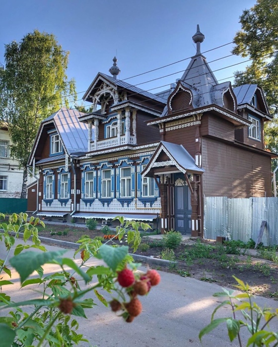 Так дом Смирнова выглядит в наши дни. /Фото:@typical_nn