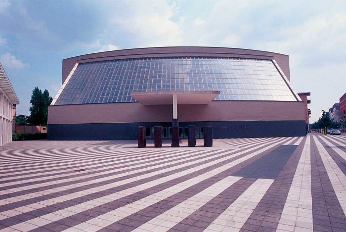 Театр Арчимбольди в Милане, один из важнейших проектов архитектора/Фото: in-lombardia.it/