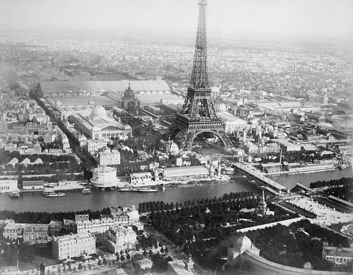 Вид сверху на территорию выставки 1889 года