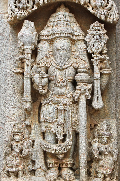 Изображение Брахмы в индийском храме XII века