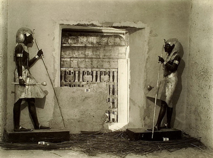 Скульптуры Ка, найденные в гробнице Тутанхамона в 1922 году