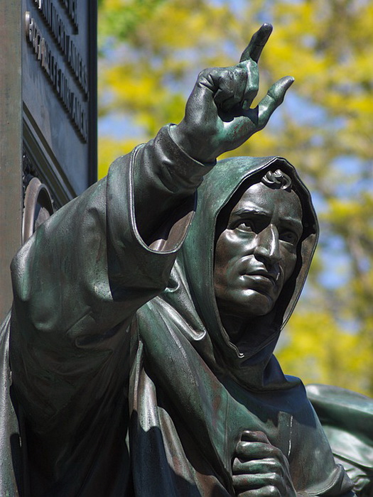 Скульптура Савонаролы в составе памятника Лютеру в немецком Вормсе