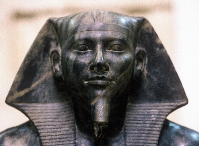 Фрагмент статуи фараона Хефрена: согласно новейшим исследованиям, "моделью