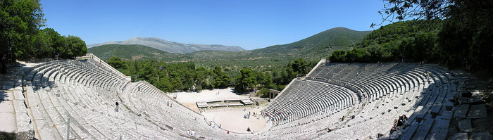 Руины древнегреческого театра