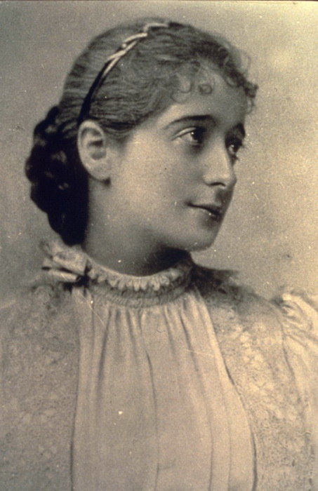 Баронесса Эфрусси-де-Ротшильд