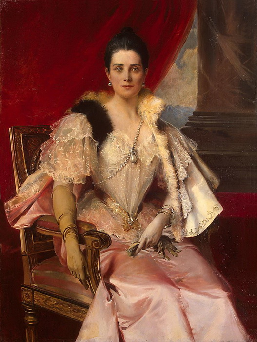 На портрете работы Ф. Фламенга Зинаида Юсупова изображена с фамильной жемчужиной «Пелегрина» на шее