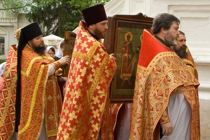 Православные священнослужители