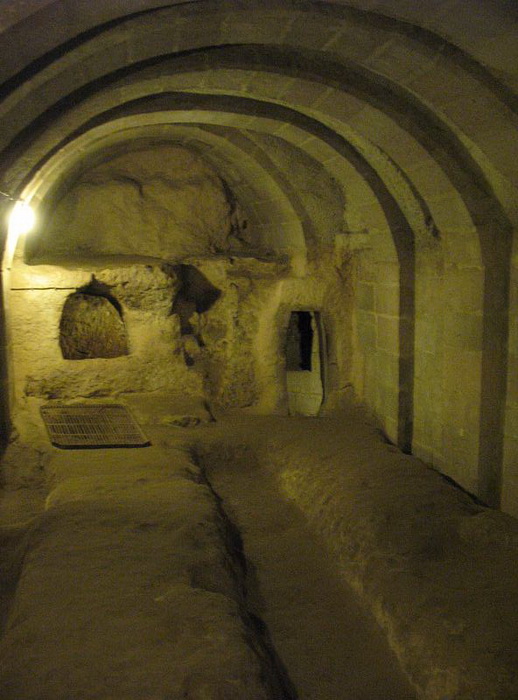Подземный город Деринкую в Турции