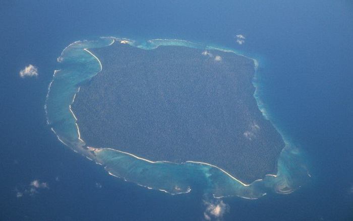 Северный Сентинельский остров находится неподалеку от побережья Индии и является закрытой территорией. Источник: wikipedia.org