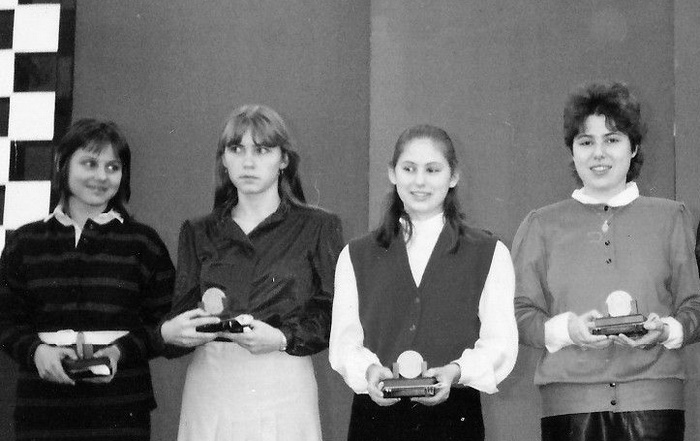 Победительницы шахматной олимпиады 1988 года - сборная Венгрии. Источник: chess.ru
