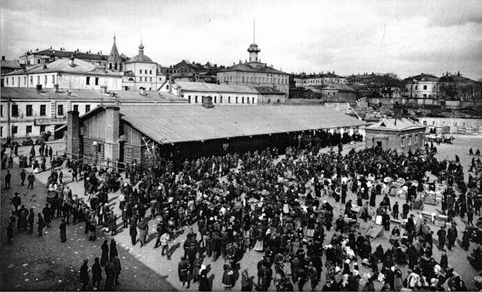 Биржа труда и Городская народная столовая на Хитровской площади, 1917 год