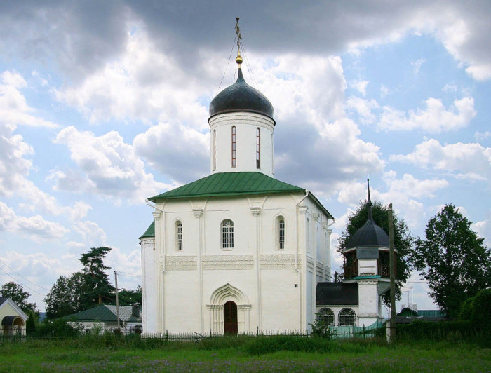 Белокаменный Успенский собор в Звенигороде