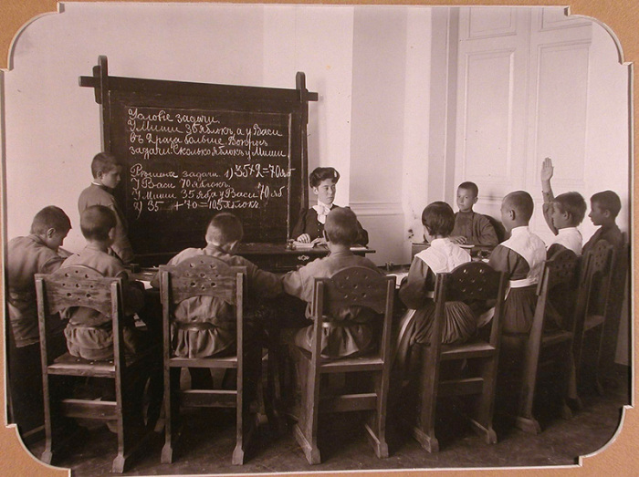 Урок арифметики, Евпаторийская школа-санаторий для глухонемых детей, 1907 год