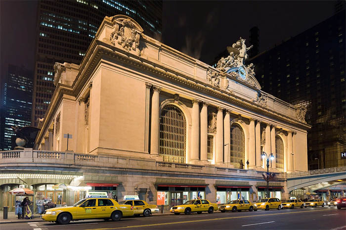 Центральный вокзал (Grand Central Terminal) — старейший и известнейший вокзал Нью-Йорка