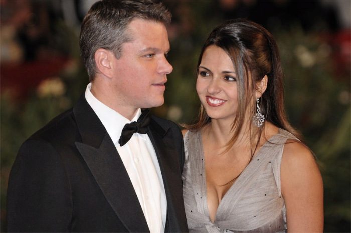 Мэтт Деймон со своей женой Люсией Барросо в 2009 году