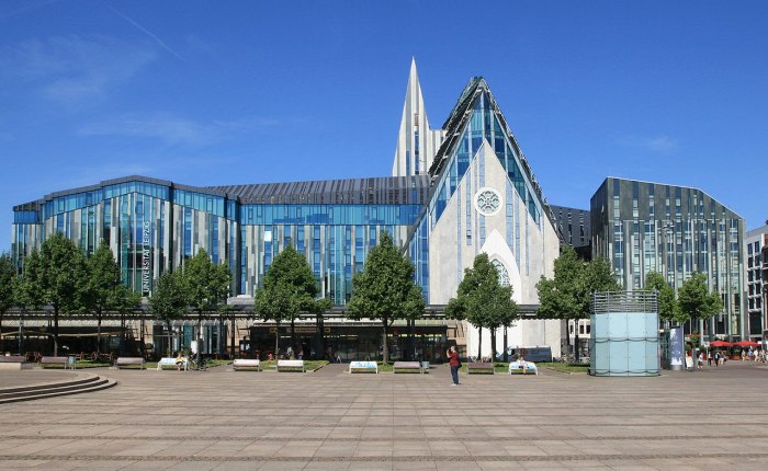 Главное здание Лейпцигского университета 