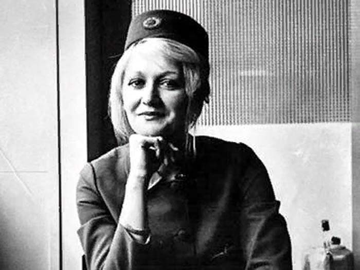 Весна Вулович — стюардесса, обладательница мирового рекорда высоты для выживших при свободном падении без парашюта, по версии Книги рекордов Гиннесса.