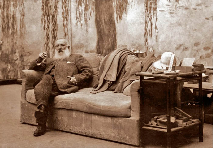 Клод Моне в своей мастерской, начало XX века