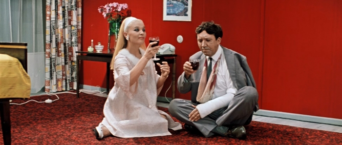 Кадр из фильма «Бриллиантовая рука», 1968 год