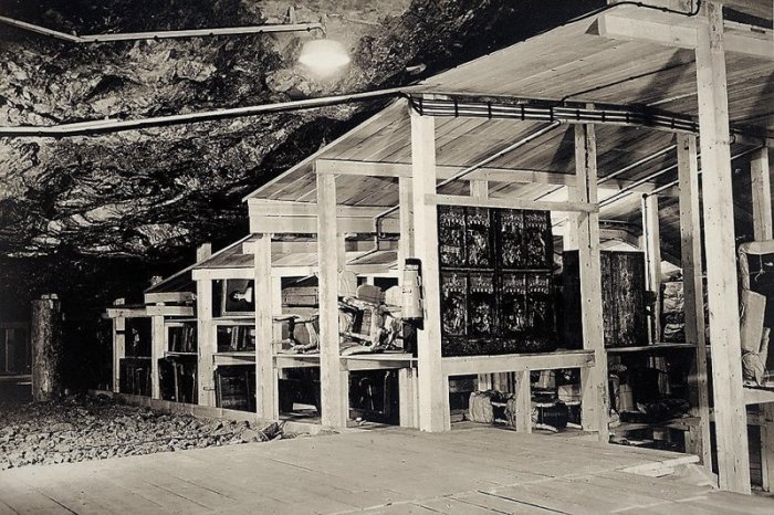 Коллекция предметов искусства в шахтах Альтаусзее, 1945 год