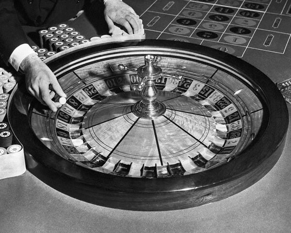 Рулетка - любимая азартная игра Ф. Достоевского.