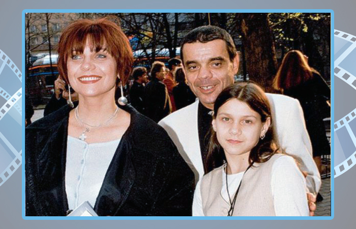 Константин Райкин и Елена Бутенко с дочерью.