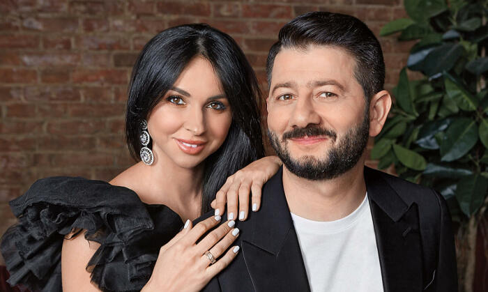 Михаил Галустян и Виктория Штефанец. / Фото: www.admbabynino.ru