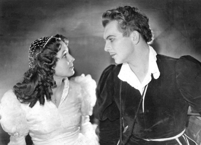 Эдуард Павулс и Вия Артмане в постановке «Ромео и Джульетта». / Фото: www.kinoraksti.lv